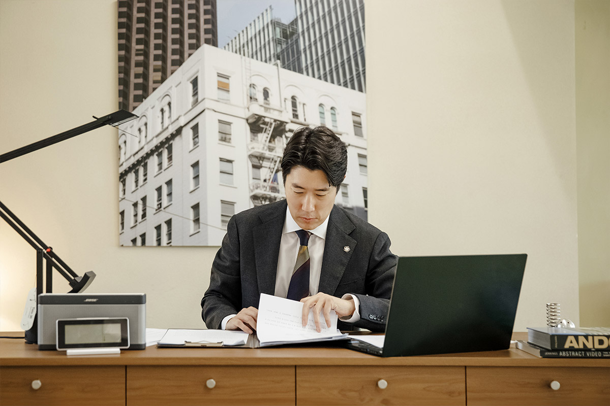 카촬죄, 초범도 변호사 없이는 실형 방어 힘들어…